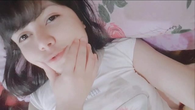 Horny Latina College Babe Touch Her Nice Shaved Pussy Hana Lily